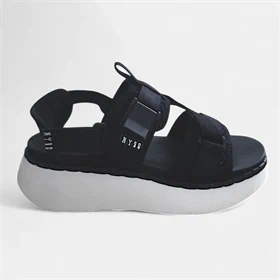 סנדל STEVE MADDEN דגם ST56