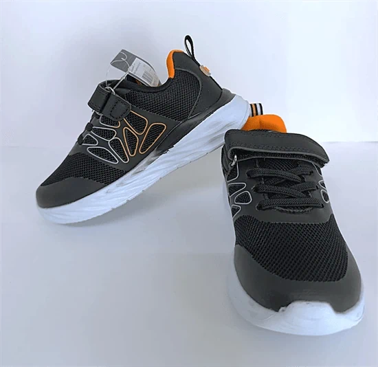 נעלי FILA לילדים 930